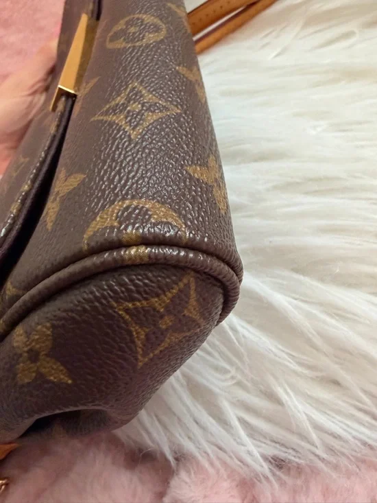 Louis Vuitton Monogram Favorite MM - Picture 8 of 11